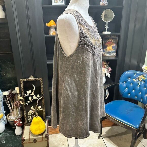 Easel Rose Embroidered Lace Tank Tunic Top Size Small - Picture 8 of 9